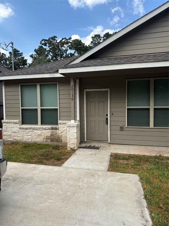 property at 20130 Parkway Ln