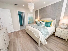 232 Indies Dr E in Naples, FL - Building Photo - Building Photo