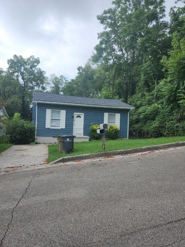 property at 1910 Dodson Ave