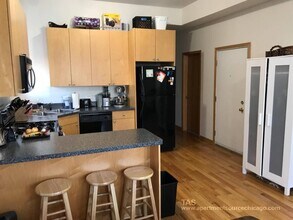 1822 N Campbell Ave-Unit -3N in Chicago, IL - Building Photo - Building Photo
