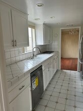 1932 Pelham Ave in Los Angeles, CA - Foto de edificio - Interior Photo