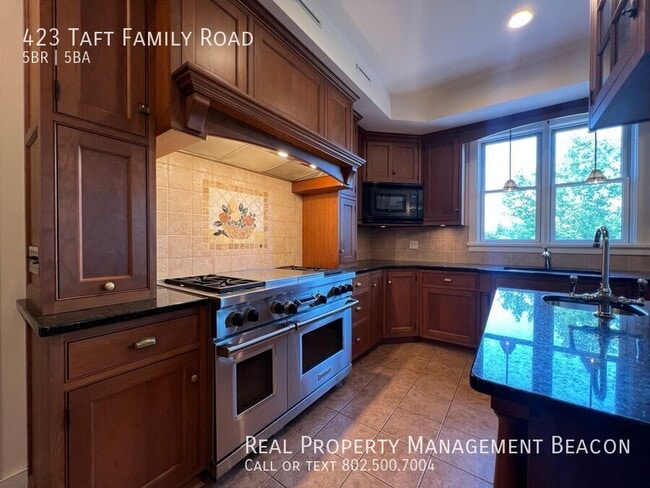 property at 423 Taft Family Rd