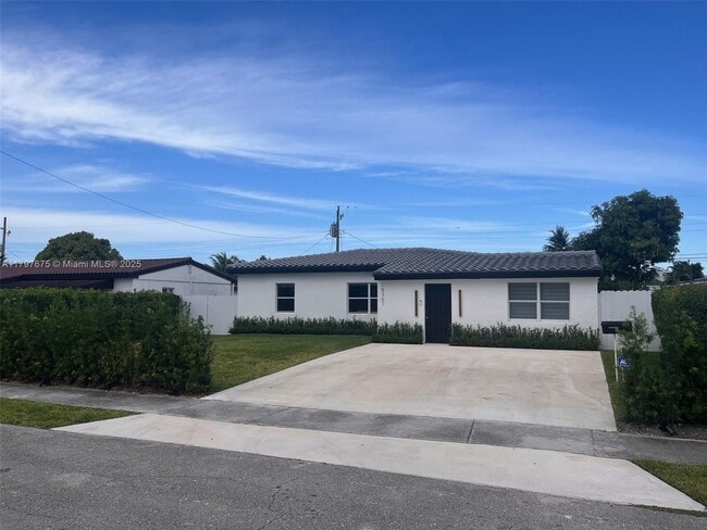 property at 18361 NE 20th Pl