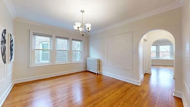 6738 N Rockwell St in Chicago, IL - Building Photo - Building Photo