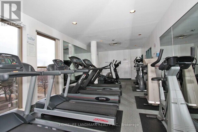 2460 Eglinton Ave E in Toronto, ON - Building Photo - Building Photo