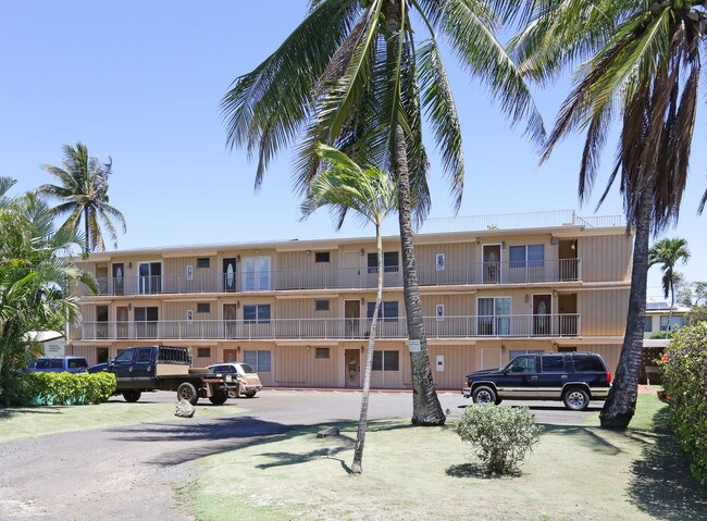 68-101 Waialua Beach Rd in Waialua, HI - Building Photo - Building Photo