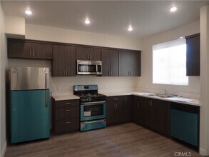 14400 Friar St in Los Angeles, CA - Building Photo - Building Photo