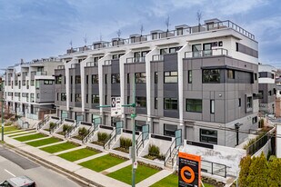 Oakhaus in Vancouver, BC - Building Photo