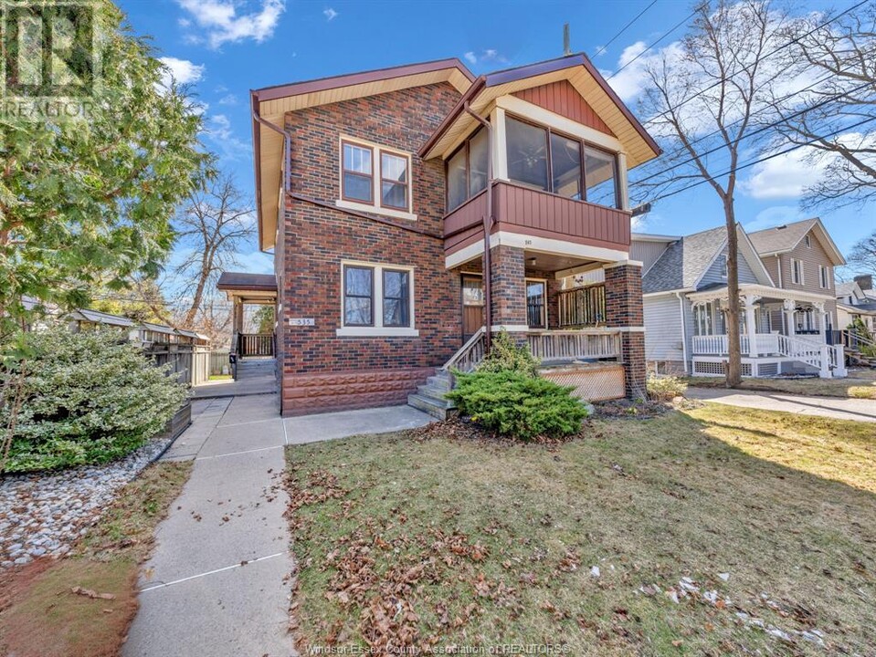 535 Pine St in Windsor, ON - Building Photo