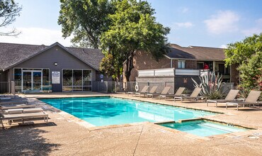 5Fifty Apartments in San Antonio, TX - Building Photo - Building Photo