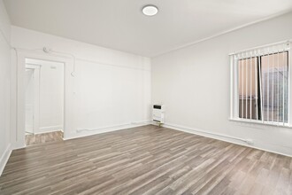 1516 S Hope St in Los Angeles, CA - Foto de edificio - Building Photo