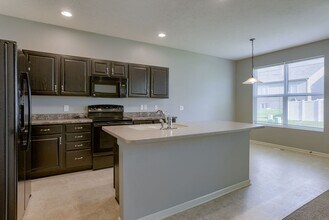 8562 King St in Omaha, NE - Building Photo - Building Photo