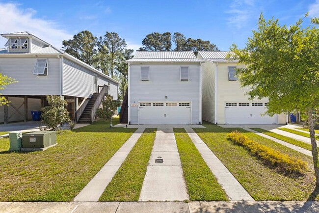 123A James Ave