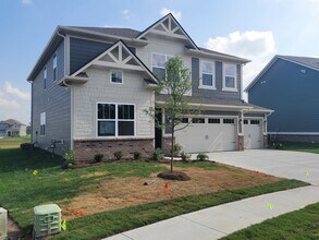 1381 Turner Trace Pl S in Avon, IN - Foto de edificio - Building Photo