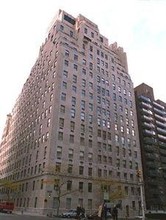 740 Park Ave in New York, NY - Building Photo - Building Photo