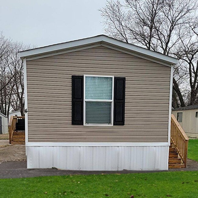 300 W Albert St in Maize, KS - Building Photo - Building Photo