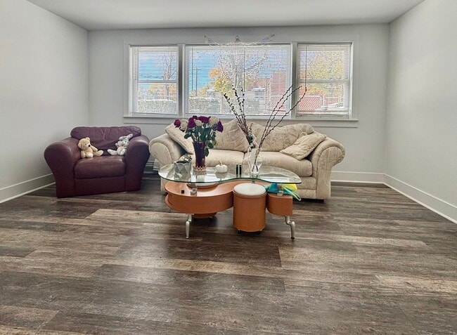 6157 W Montrose Ave in Chicago, IL - Building Photo - Building Photo