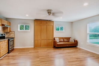 134 Sinclair St in Corpus Christi, TX - Building Photo - Building Photo