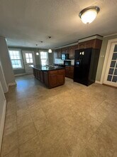 166 Old Amherst Rd in Sunderland, MA - Building Photo - Building Photo