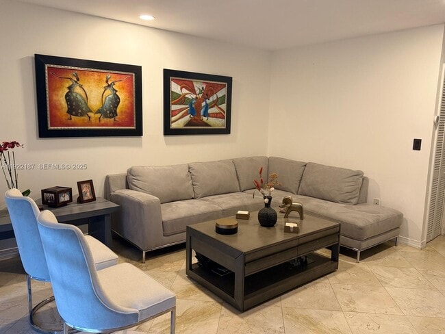 233 E Forest Oak Cir in Davie, FL - Building Photo - Building Photo