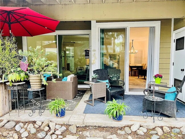 3710 S Bear St in Santa Ana, CA - Building Photo - Building Photo