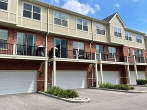 1208 Byrne Blvd in Vernon Hills, IL - Building Photo - Building Photo