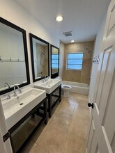 5801 SW 100th St in Miami, FL - Building Photo - Building Photo