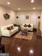 23337 Tradewind Dr in Ashburn, VA - Building Photo - Building Photo