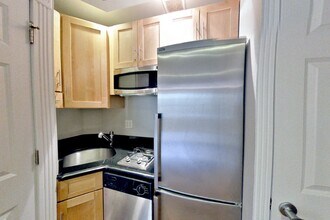 521 E 5th St, Unit 1B in New York, NY - Building Photo - Building Photo