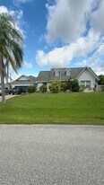 12586 Proctor Ave in Port Charlotte, FL - Building Photo