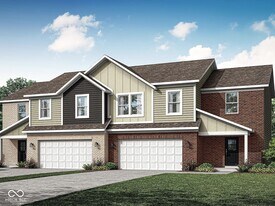 2868 Woods Edge Dr in Greenwood, IN - Building Photo