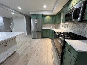 252 Knickerbocker Rd in Closter, NJ - Building Photo - Building Photo