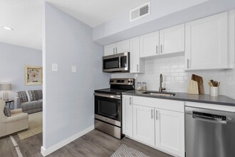 7201-05 Gravois Apartments in St. Louis, MO - Building Photo - Interior Photo