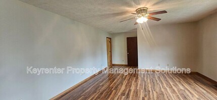 2 Singing Pines Ln in Staunton, VA - Building Photo - Building Photo