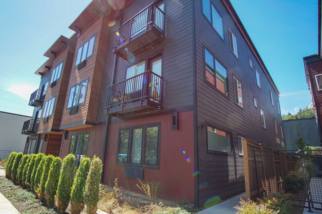 property at 6015 S Virginia Ave