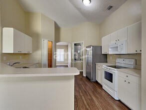 160 Andalusia Ave NW in Palm Bay, FL - Building Photo - Building Photo