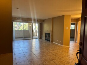 11355 Affinity Ct in San Diego, CA - Building Photo - Building Photo