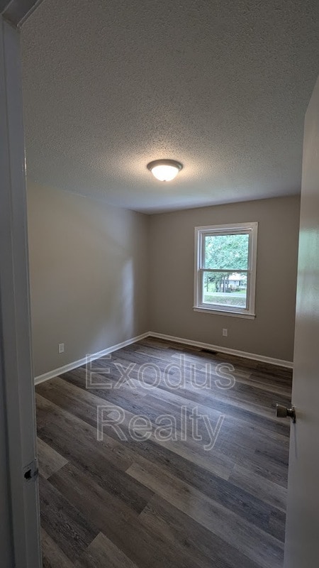 8708 Peach Tree Dr in Sanford, NC - Building Photo - Building Photo