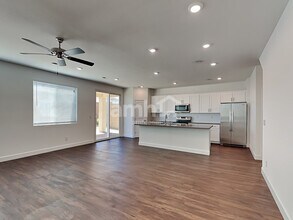 8841 Tiger Tooth Ave in Las Vegas, NV - Building Photo - Building Photo