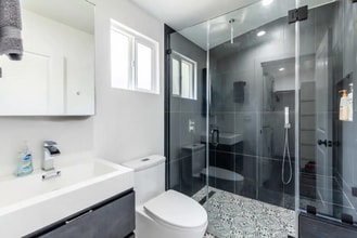 6840 Bertrand Ave in Los Angeles, CA - Building Photo - Building Photo
