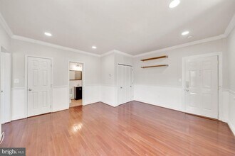 315 Evarts St NE-Unit -204 in Washington, DC - Foto de edificio - Building Photo