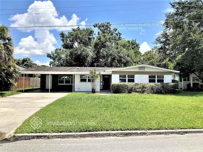 324 Lake Fair Ln