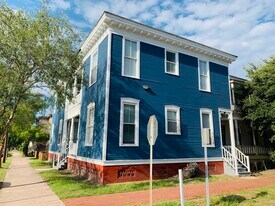 402 E Duffy St, Unit 2 in Savannah, GA - Building Photo