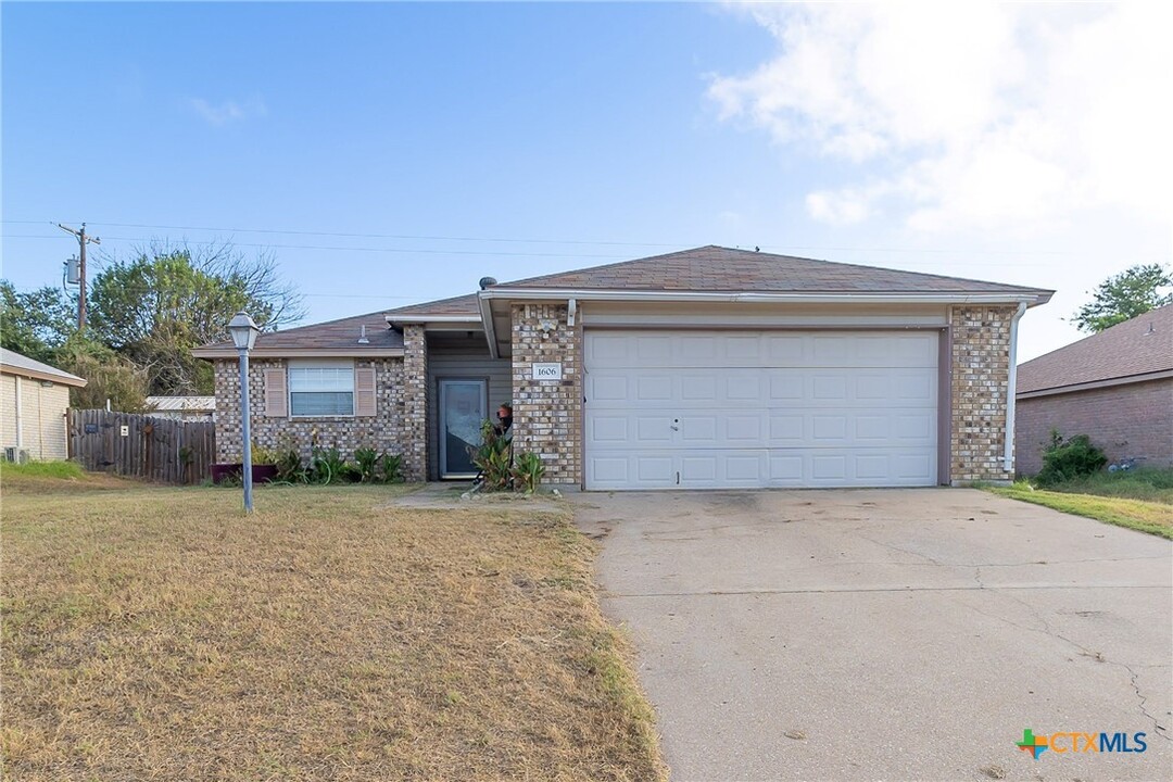 1606 Mattie Dr in Copperas Cove, TX - Building Photo