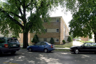 6820-6822 N Northwest Hwy Apartments