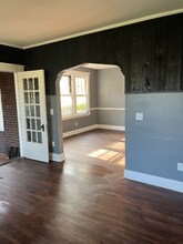 672 N Fred Shuttlesworth Cir in Cincinnati, OH - Building Photo - Building Photo