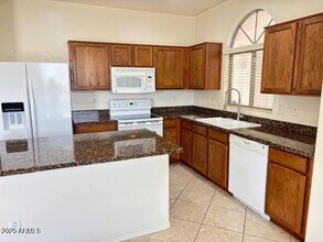 4230 S Mariposa Dr in Gilbert, AZ - Building Photo - Building Photo