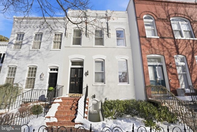 1635 35th St NW in Washington, DC - Building Photo - Building Photo