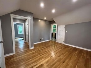 1158 Carlls Straight Path in Dix Hills, NY - Building Photo - Building Photo
