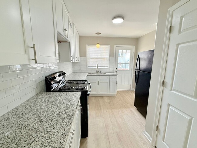 3819 Rosehaven Dr in Charlotte, NC - Building Photo - Building Photo